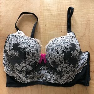 Victoria’s Secret lined lace Demi bra. 34C. Like new. Black and cream
